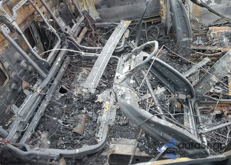 2022 Ram 1500 Laramie 4X4 5'7 Box z USA, uszkodzony, nr VIN 1C6SRFJT0NN247773